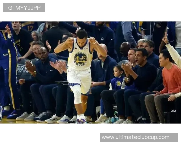 2015年NBA总决赛勇士队与骑士队的巅峰对决与传奇时刻回顾 2015年NBA总决赛勇士队与骑士队的巅峰对决与传奇时刻回顾